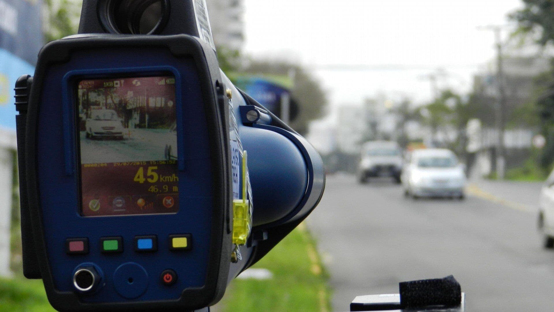 Justiça determina volta de radares móveis às estradas federais