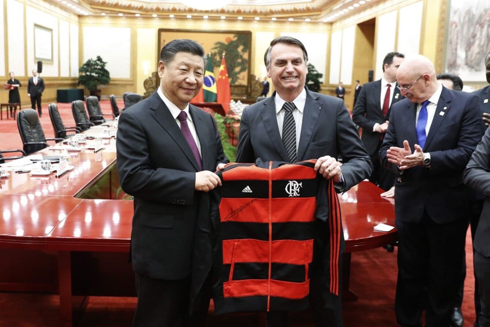 Bolsonaro sabia que leilão do petróleo seria fracasso e pediu ajuda à China