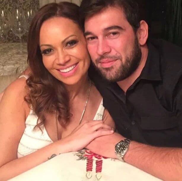 Solange Almeida estaria perdendo contratos devido à intromissão exagerada de ex-marido