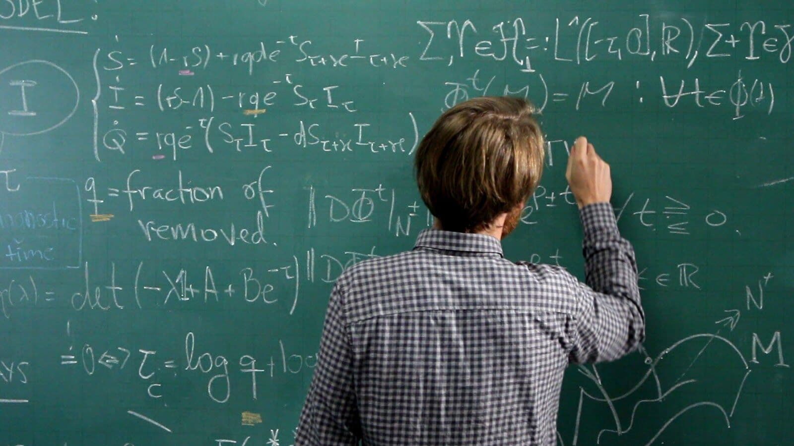 Governo federal anuncia aumento do piso dos professores