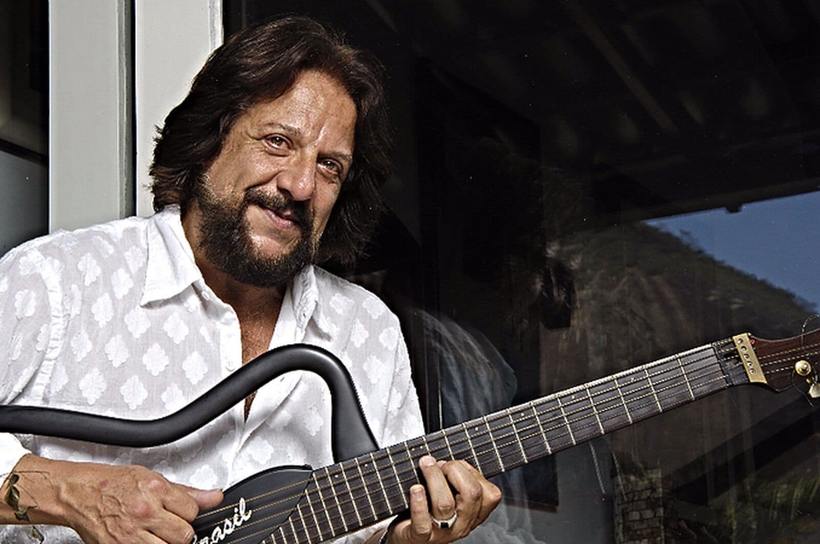 Cantor e compositor Tunai morre no Rio