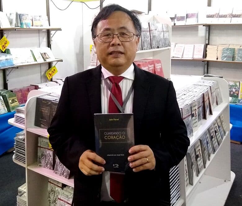 Professores da Faculdade Cidade Viva lançam livros com inovação na Consciência Cristã