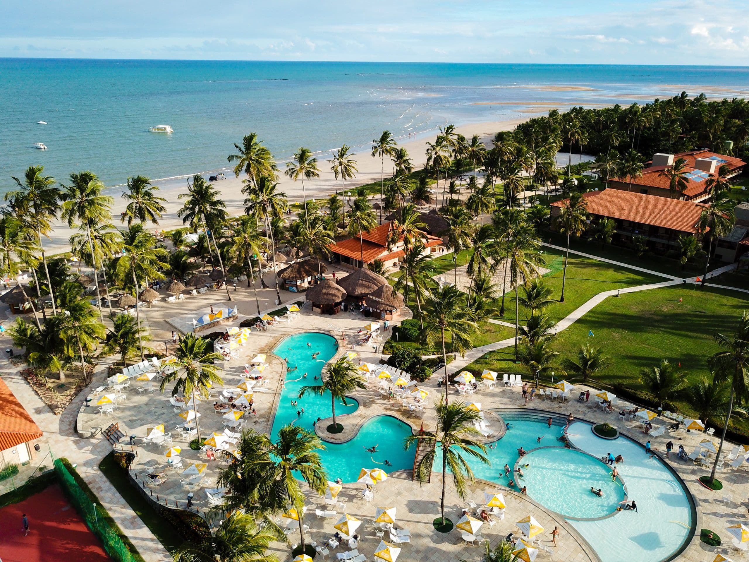 CVC e Avianca terão que indenizar cliente que teve férias em Maragogi frustradas