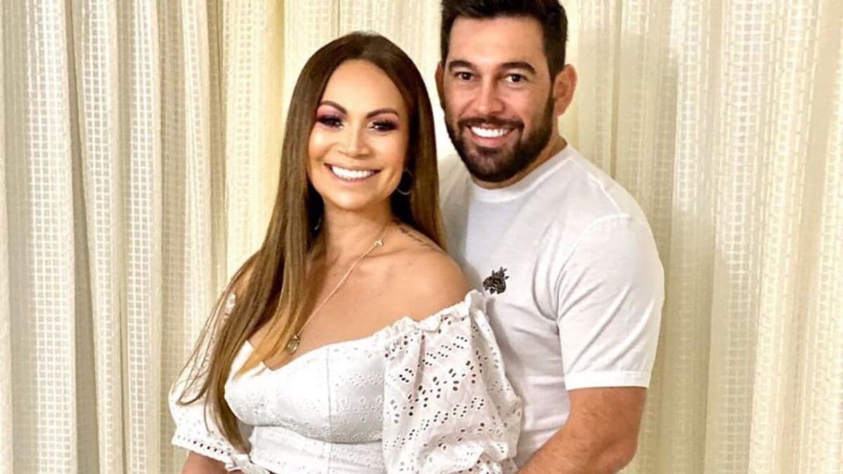 Solange Almeida desabafa após fim do casamento: “Não critique o sofrimento de ninguém”