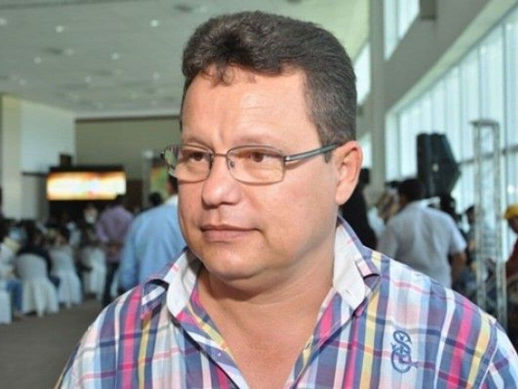 Juiz cassa mandato de prefeito de Taperoá e determina realização de novas eleições