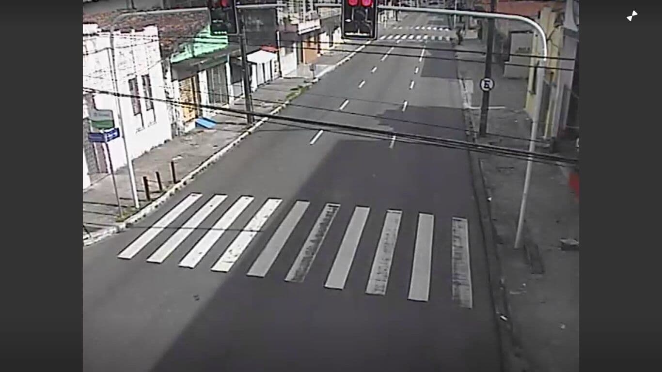 Quarentena: pessoenses ficam em casa e câmeras da Semob flagram ruas quase desertas