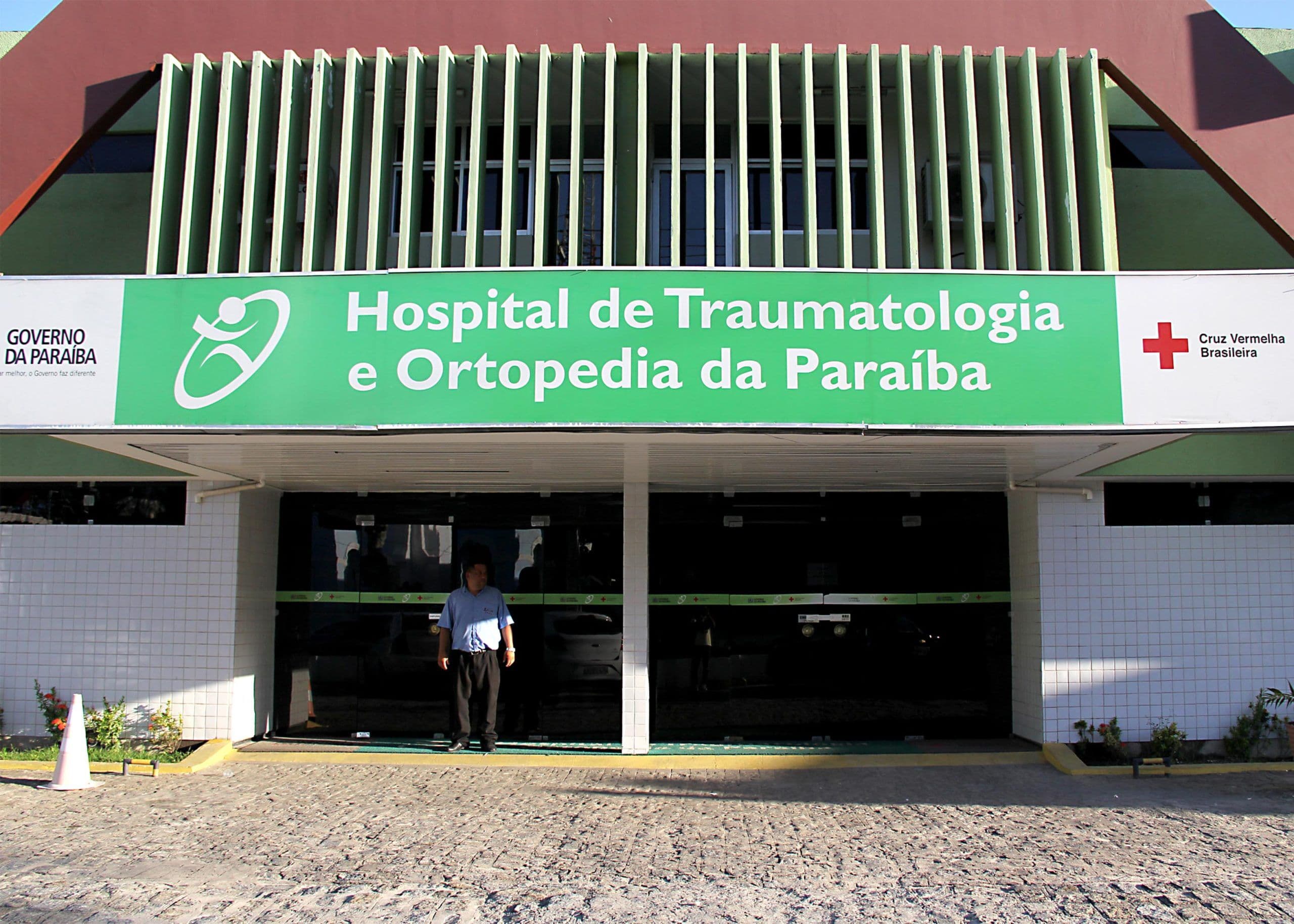 Prefeitura de João Pessoa vai contratar 100 profissionais da área da saúde; dois hospitais serão reabertos