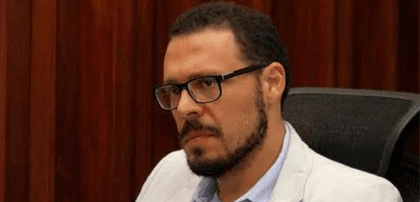 Após divergências, diretor da linha de frente do Ministério da Saúde se afasta e deve deixar cargo