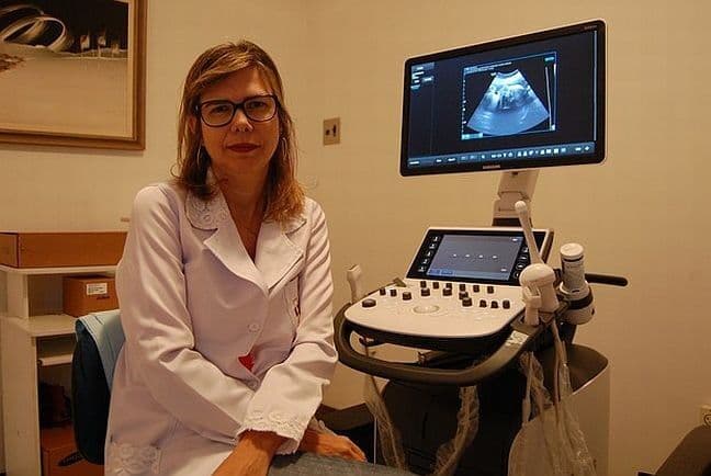 'Sugiro a quem for favorável em abrir o comércio que abdique do respirador', diz médica paraibana sobre protesto