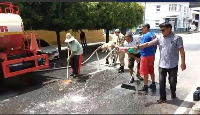 Higienização das ruas de Patos contra o coronavírus vira piada nas redes sociais