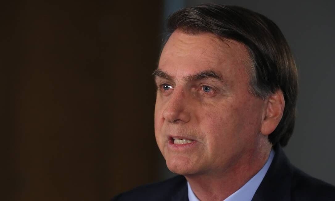 Em pronunciamento, Bolsonaro baixa o tom sobre coronavírus, mas volta a distorcer discurso da OMS