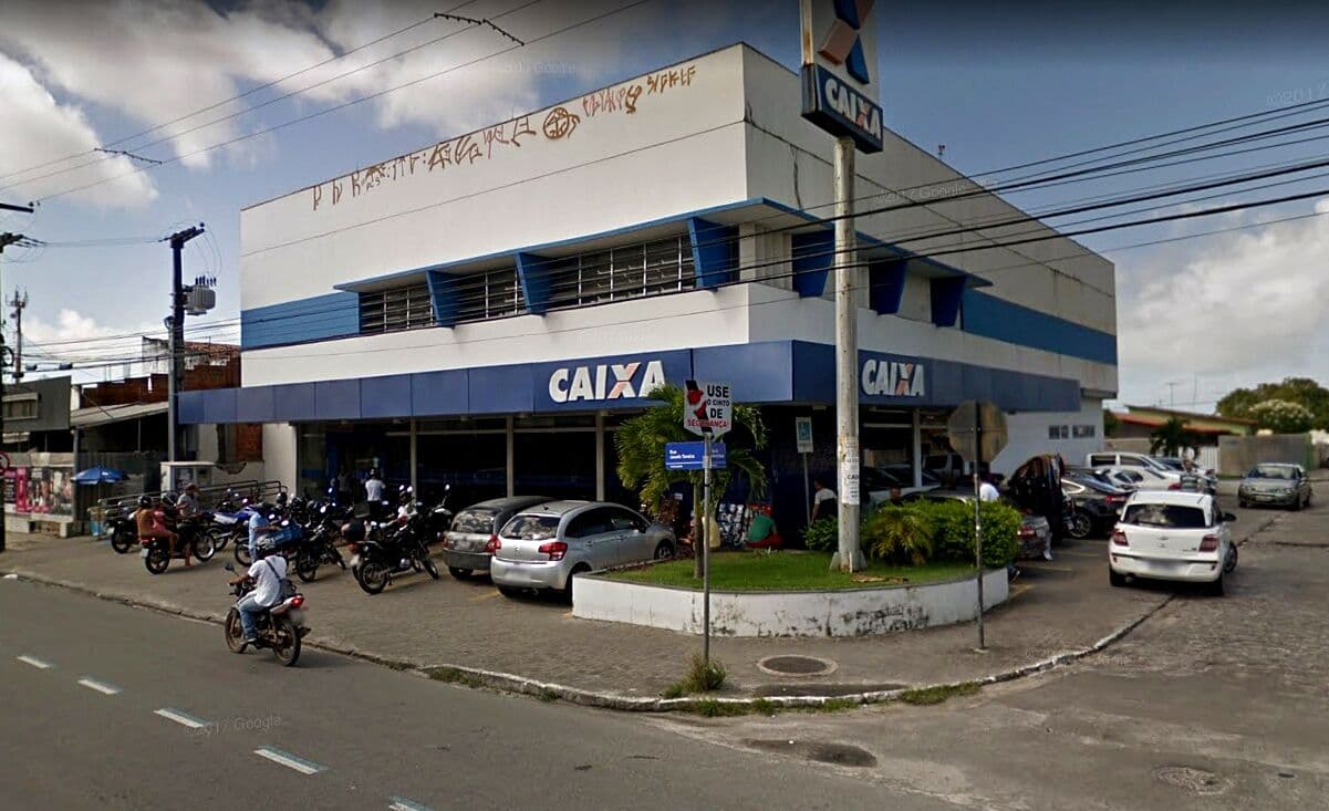 Cliente é vítima de saidinha de banco na agência da Caixa em Mangabeira