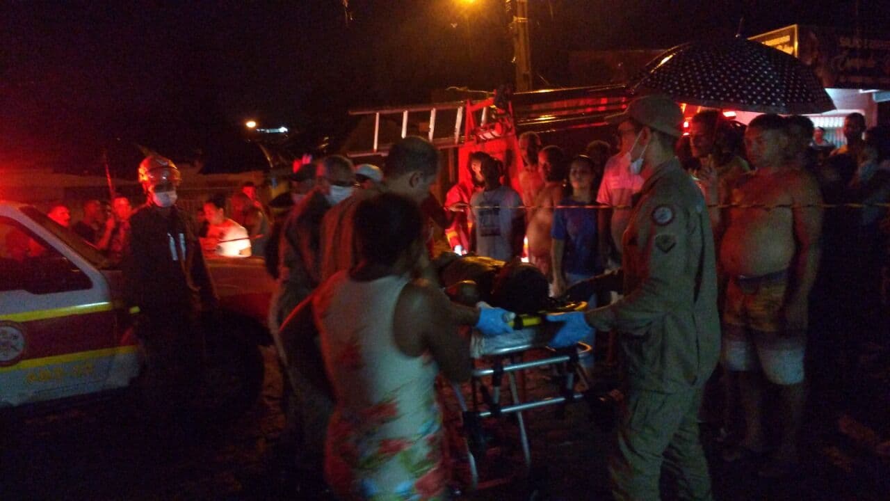 Homem morre após cair em galeria e ser puxado por água das chuvas em João Pessoa