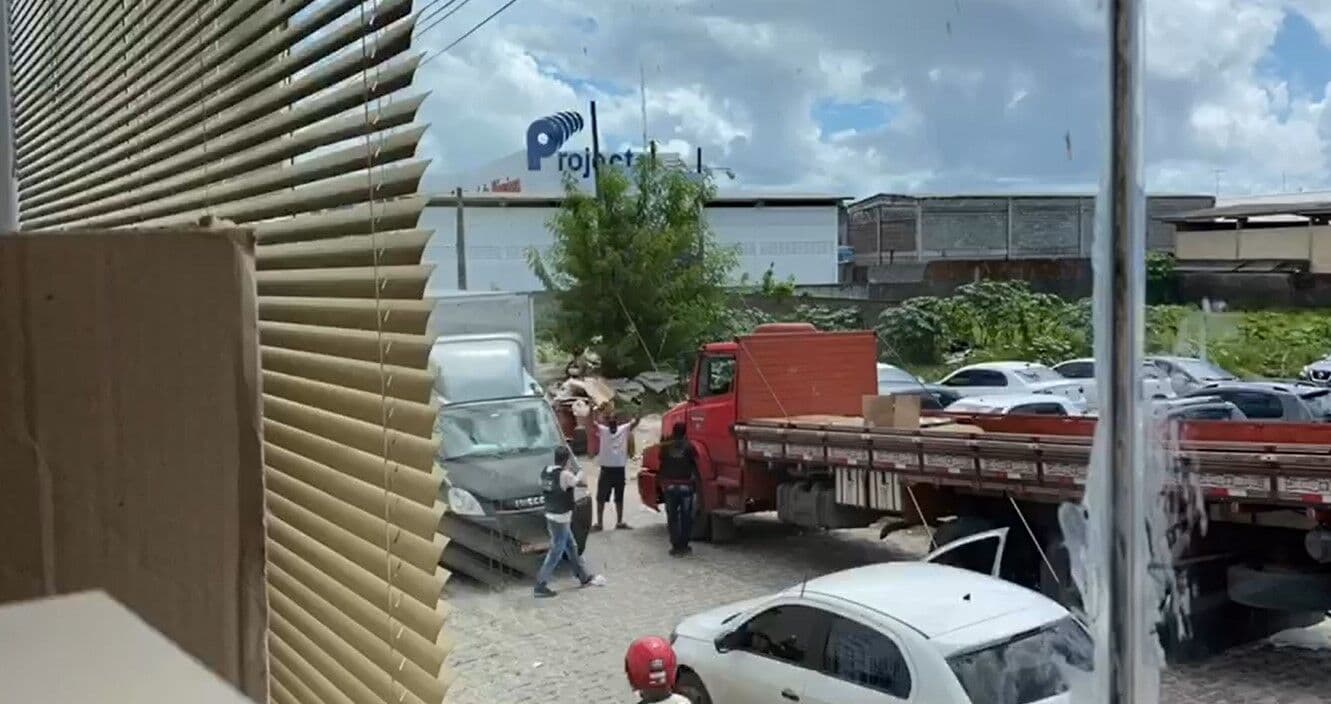Polícia Civil prende homem suspeito de integrar grupo que faria compra fraudulenta com prejuízo de R$ 30 mil à Projecta