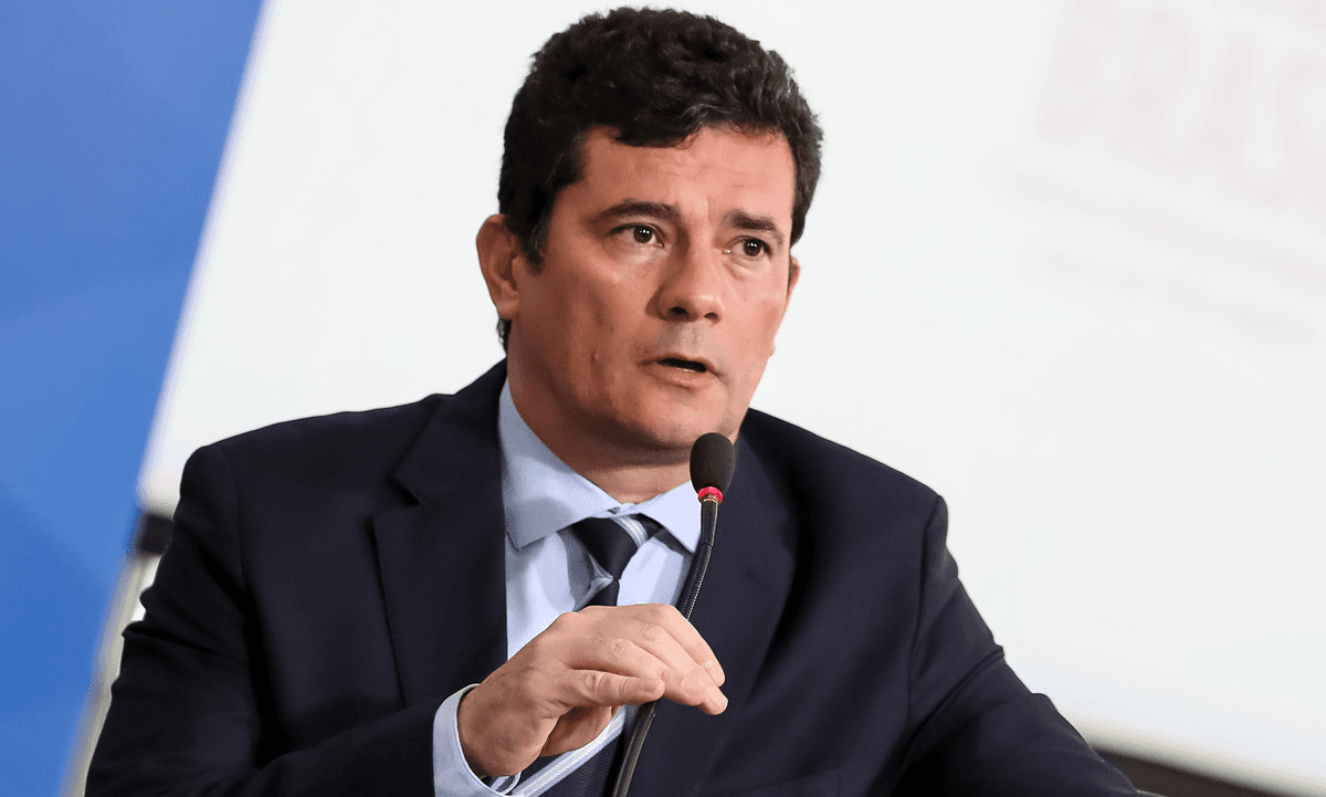 Em depoimento de mais de 8 horas, Moro apresenta novas provas contra Bolsonaro