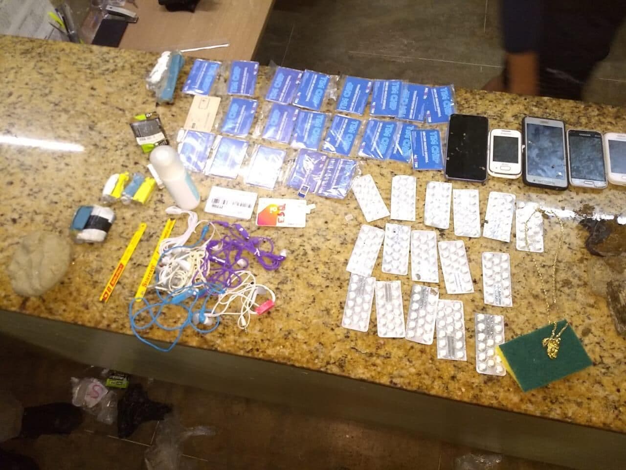 Rebelião em Presídio de Santa Rita começou após apreensão de celulares, chips, perfume e outros objetos