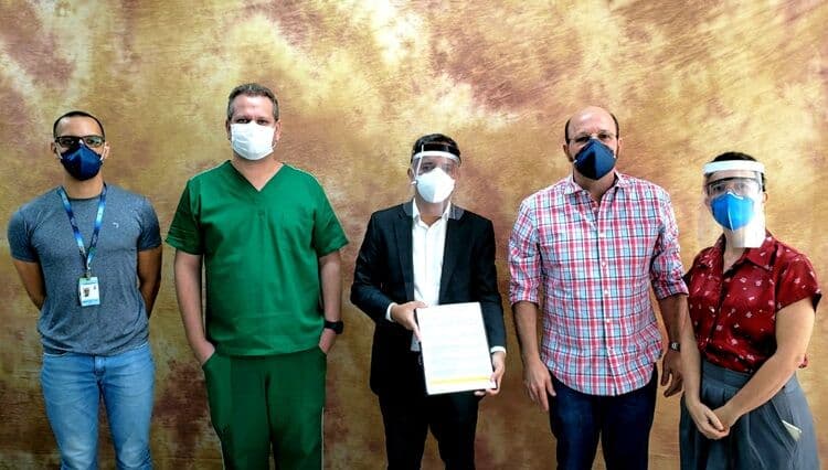 Embaixada de Negócios da PB faz doação de insumos à UFPB para aumentar testes da Covid-19