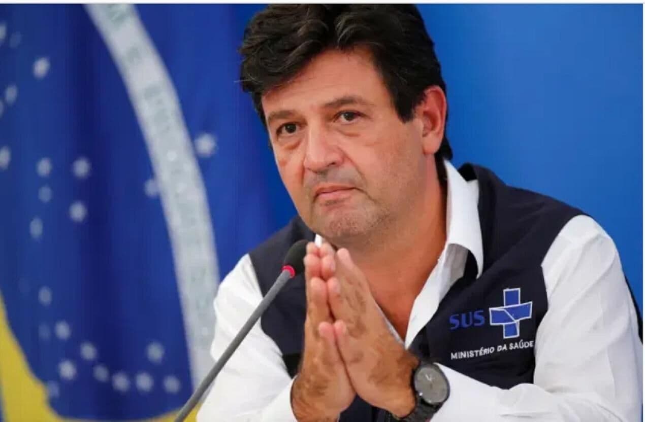 'A gente está se bicando há algum tempo', diz Bolsonaro sobre ministro Mandetta