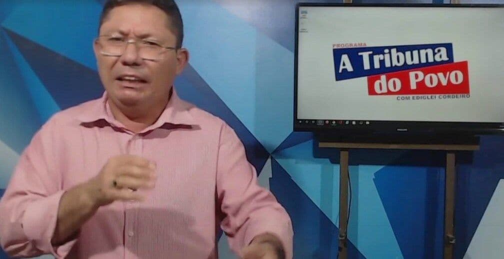 Jornalista é vítima de atentado e tem carro metralhado na Paraíba