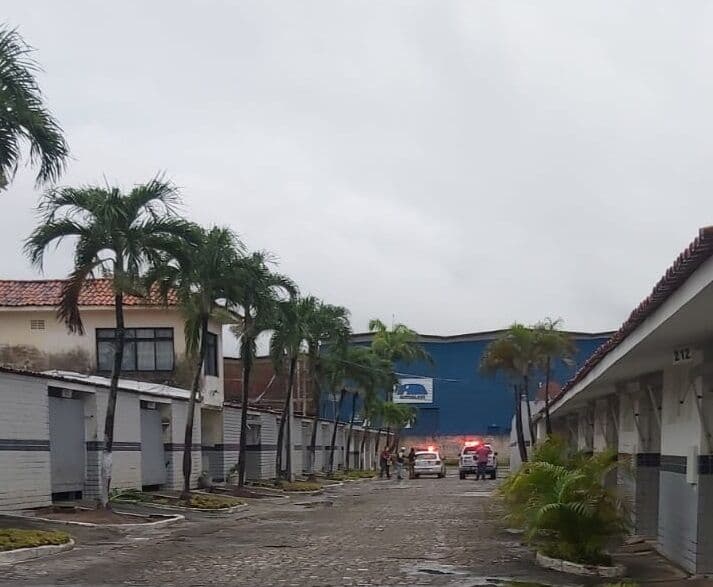 Mulher é presa após tentar matar homem durante o sexo em motel na Grande João Pessoa