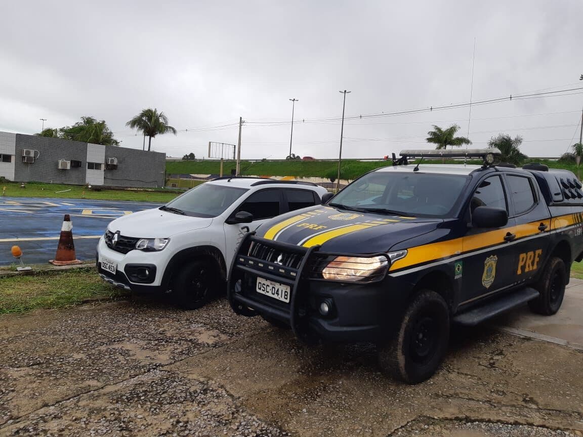PRF prende em João Pessoa motorista de aplicativo com carro roubado e clonado comprado em app de vendas