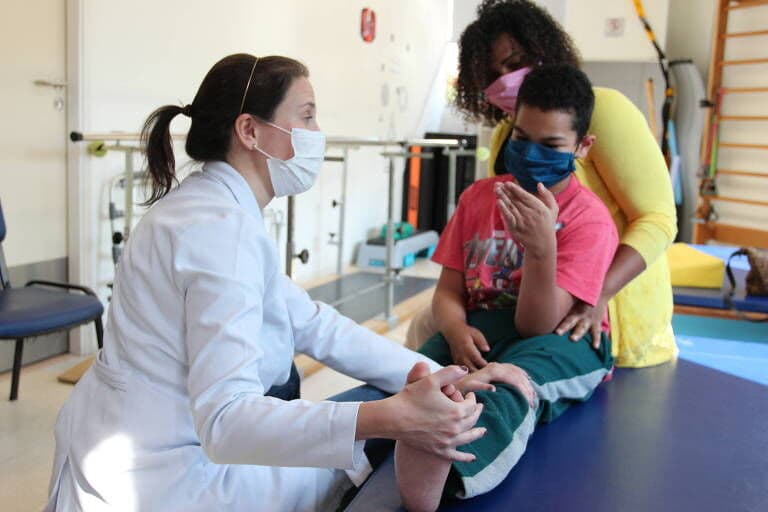 ONGs voltadas a pessoas com deficiência preveem queda de R$ 75 milhões de doações na receita