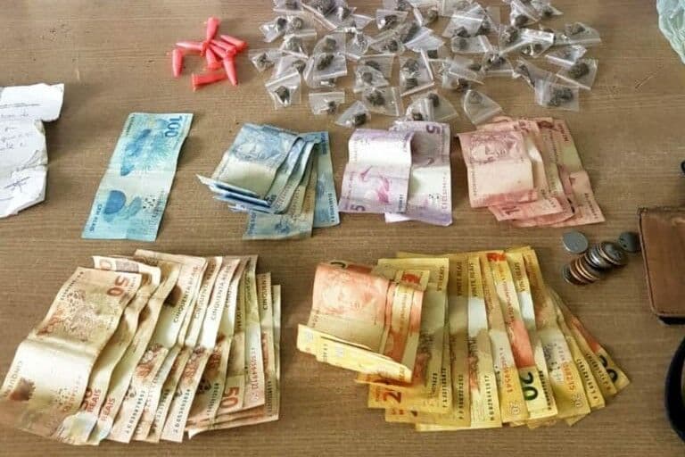 Polícia fecha ponto de tráfico de drogas na zona sul de João Pessoa