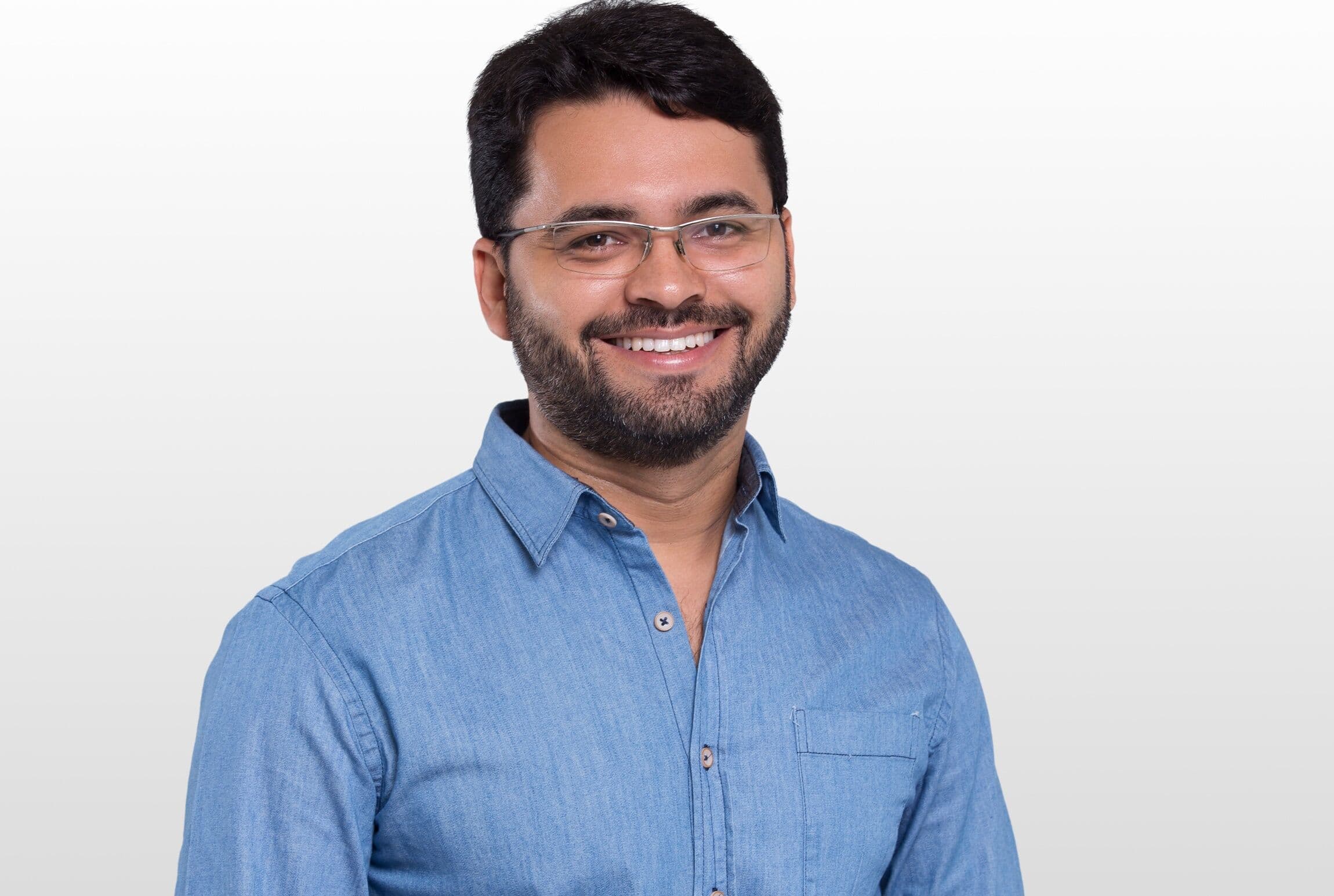 Juiz anula provas obtidas por "flagrante preparado" e absolve Berg Lima, ex-prefeito de Bayeux, das acusações de corrupção ativa