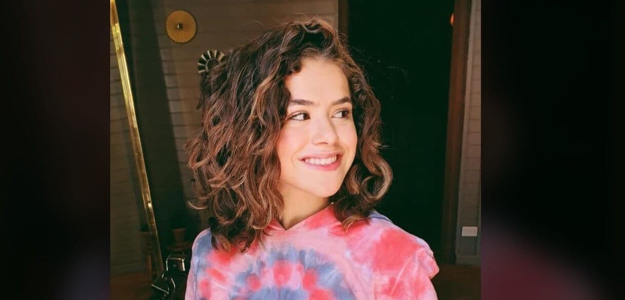 Maisa Silva corta o cabelo e retoma cachos após transição capilar