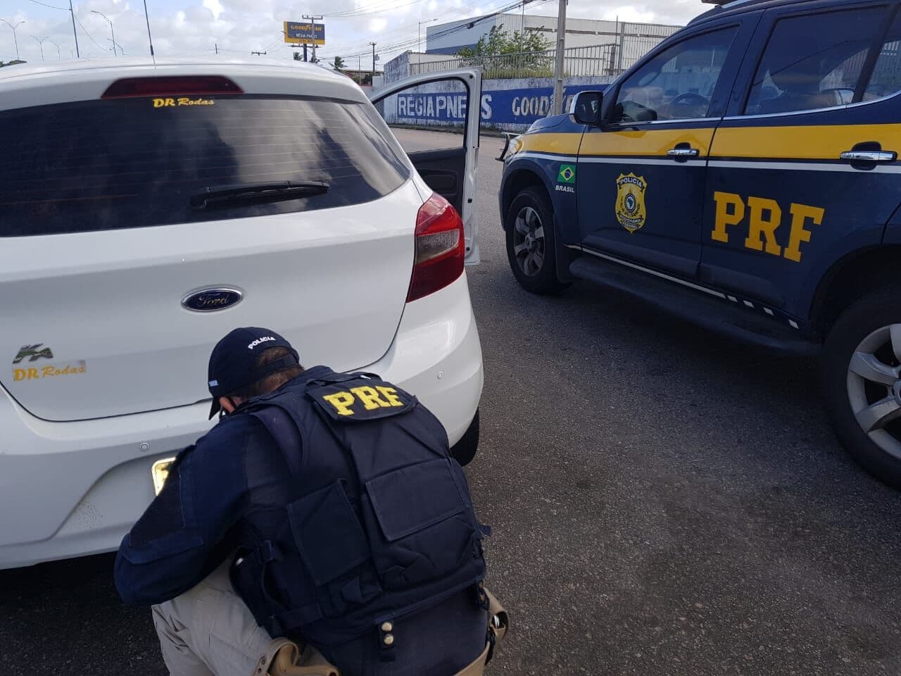 PRF recupera em 30 minutos três veículos roubados e clonados em três municípios da Paraíba