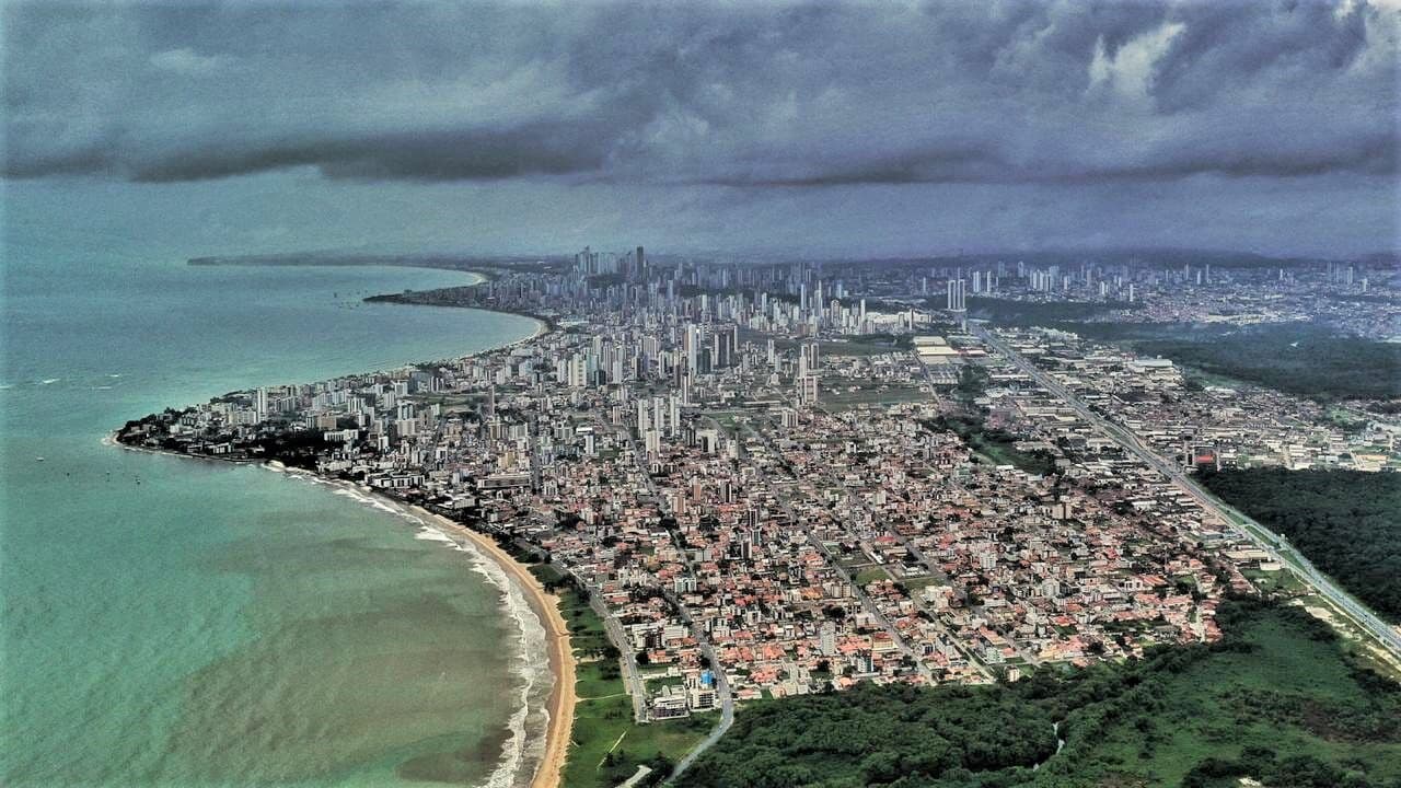 João Pessoa foi responsável por 32% do PIB da Paraíba em 2017, segundo dados do IBGE