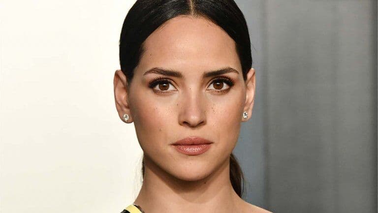 Adria Arjona é confirmada no elenco de nova série de Star Wars no Disney+
