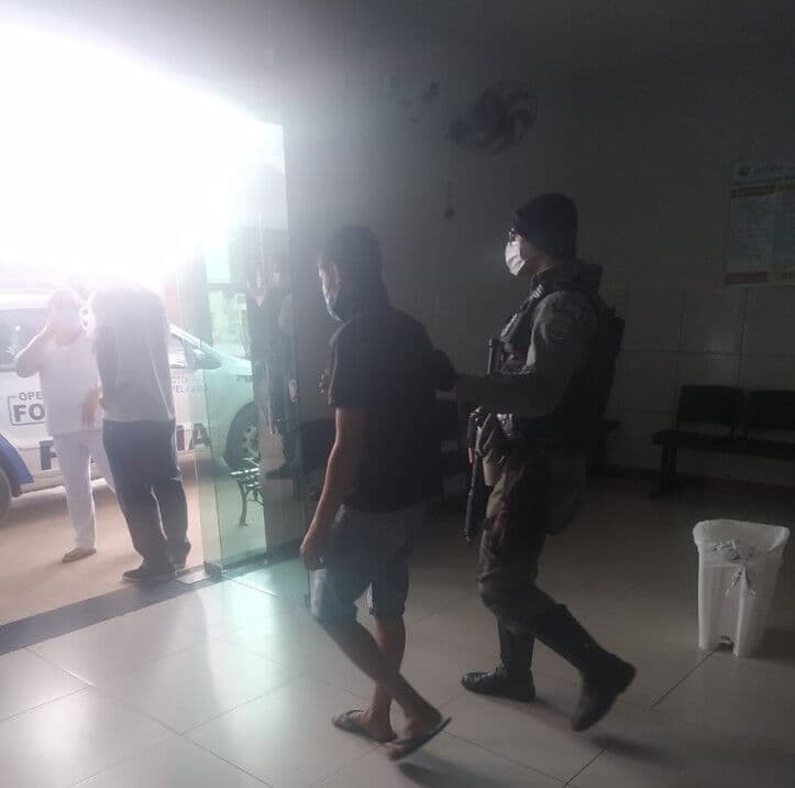Ex-namorado acusado de matar adolescente com mais de 30 golpes de faca na Paraíba se entrega à polícia