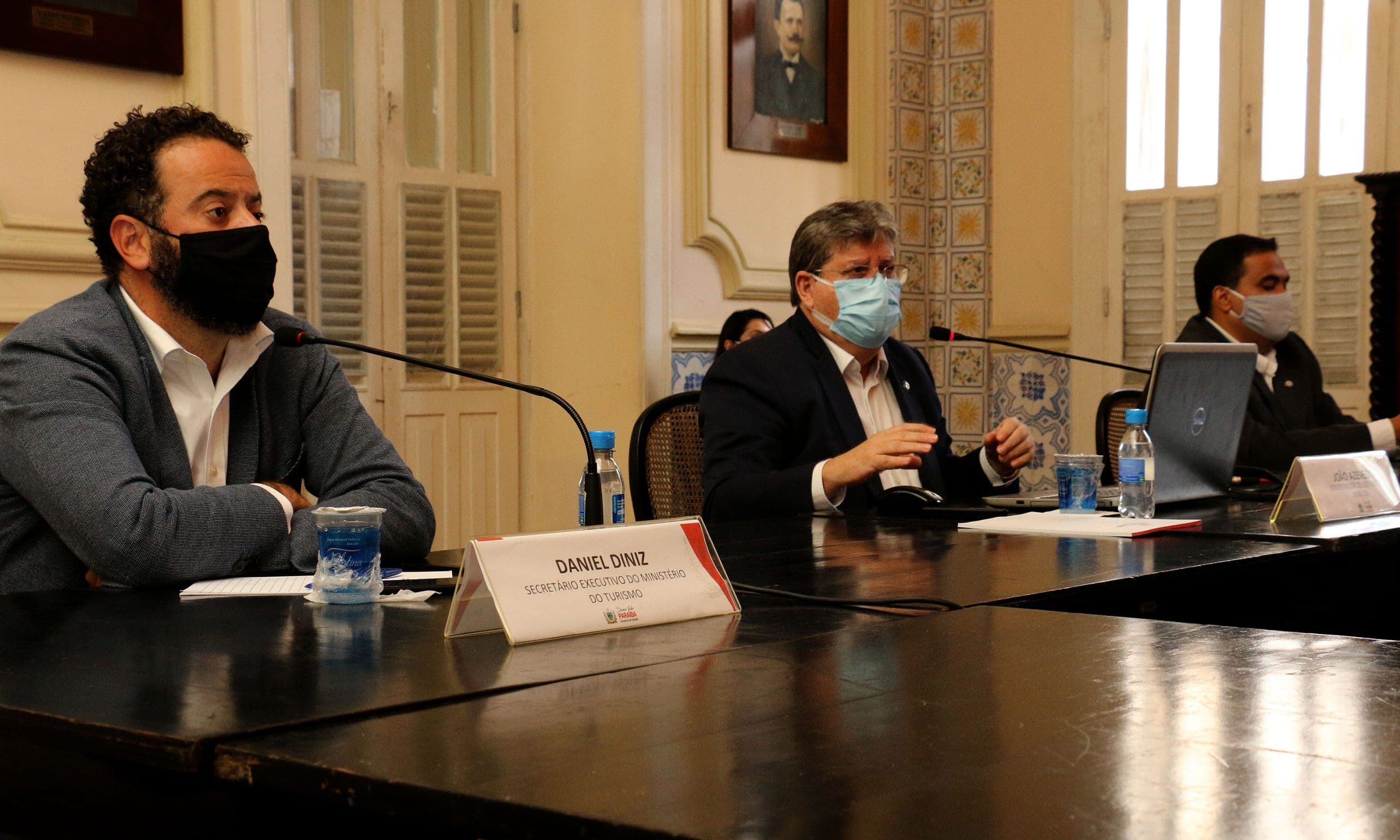 Em reunião com representantes do Ministério do Turismo, João Azevêdo apresenta projeto do Polo Turístico Cabo Branco