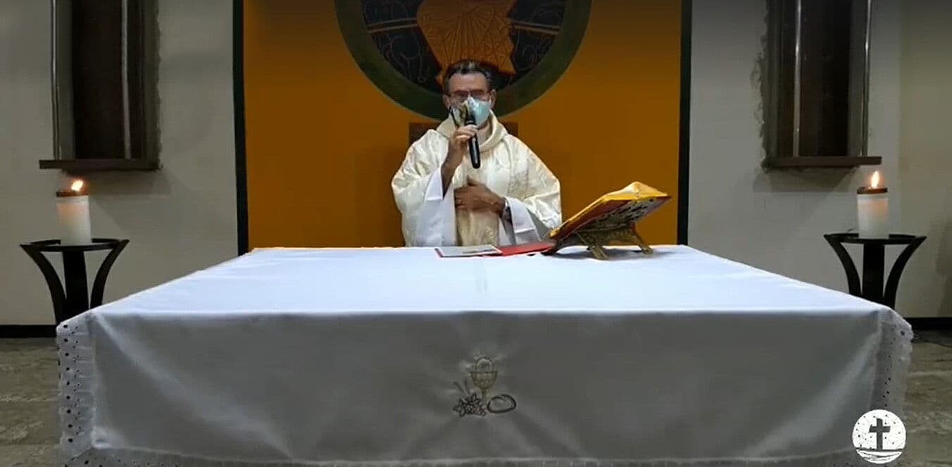 Padre de Junco do Seridó se queixa da demora para reabrir igreja: ''até cabaré já estava aberto''