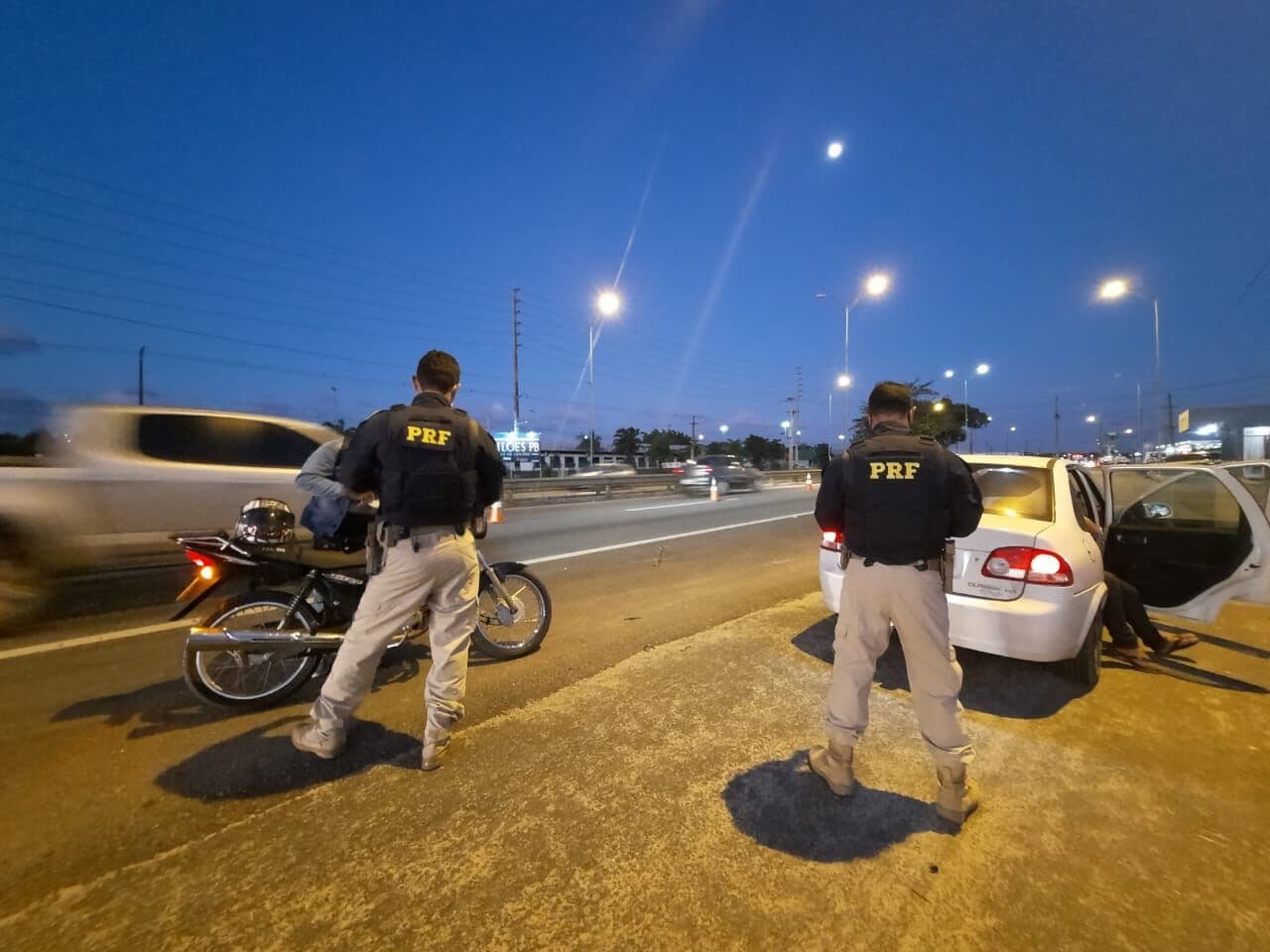 PRF registra, no feriadão da Independência, mais de mil infrações de trânsito, 12 condutores alcoolizados e 21 acidentes na Paraíba