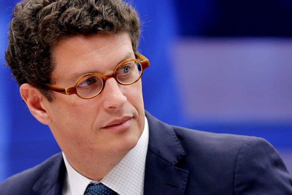 Procuradoria pede que Justiça afaste Ricardo Salles do Meio Ambiente