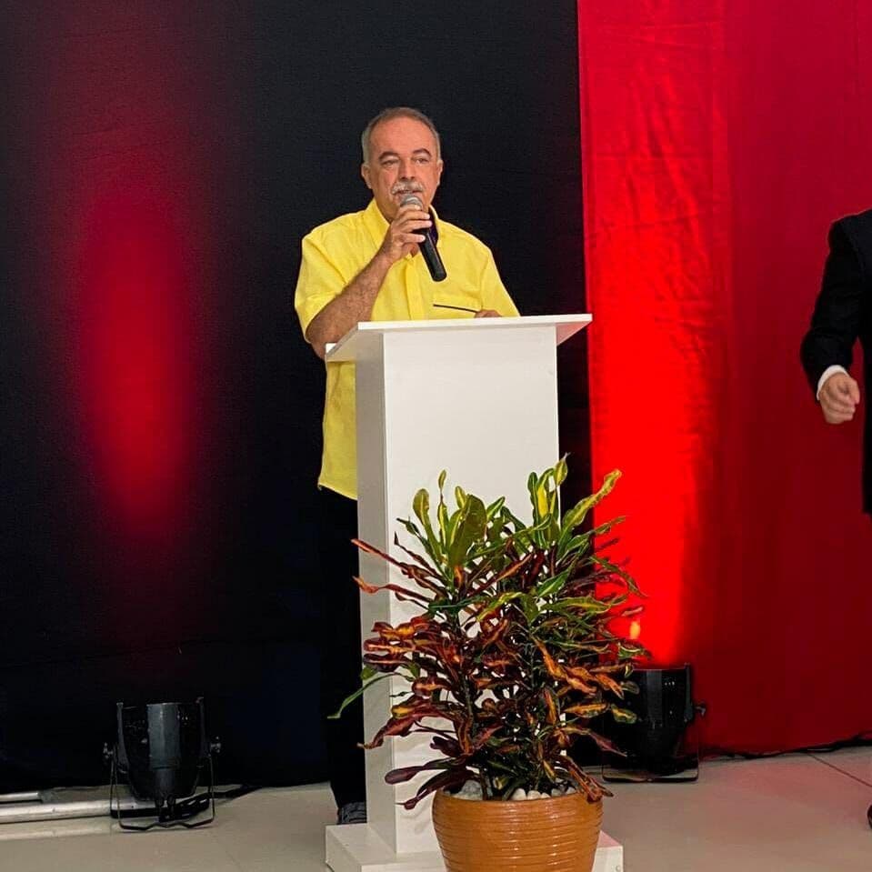 No Sintab, Inácio Falcão promete diminuir a quantidade exorbitante de contratados e comissionados na PMCG, e fazer concursos públicos