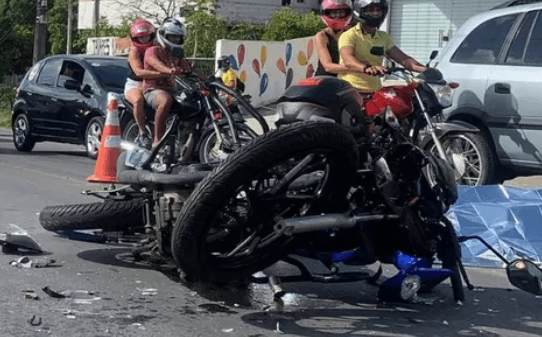Enfermeiro morre após acidente envolvendo duas motos em João Pessoa