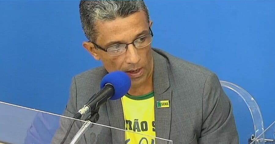 Capitão Sena diz que pretende implantar pontos de internet nas praças em Bayeux