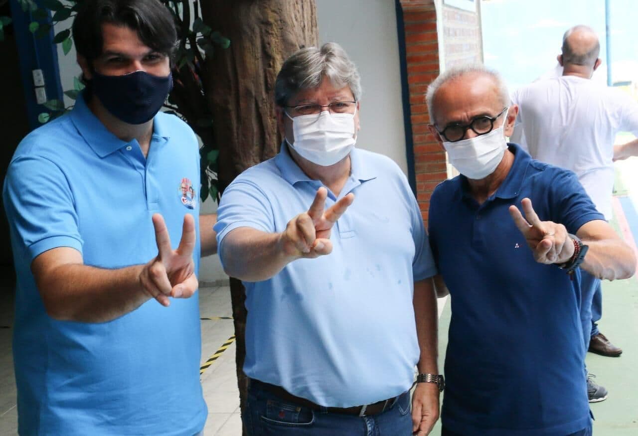 Governador comemora vitória de Cícero Lucena, eleito prefeito de João Pessoa: "venceu a esperança, a verdade, o respeito, o compromisso"