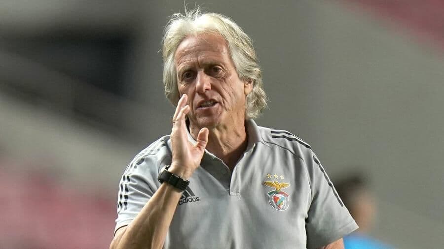 Contraprova de exame para Covid-19 de técnico Jorge Jesus tem resultado negativo, diz Flamengo