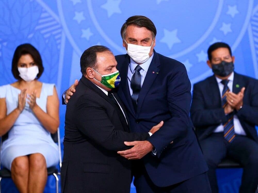 Bolsonaro e Pazuello apresentam nesta quarta plano nacional de imunização
