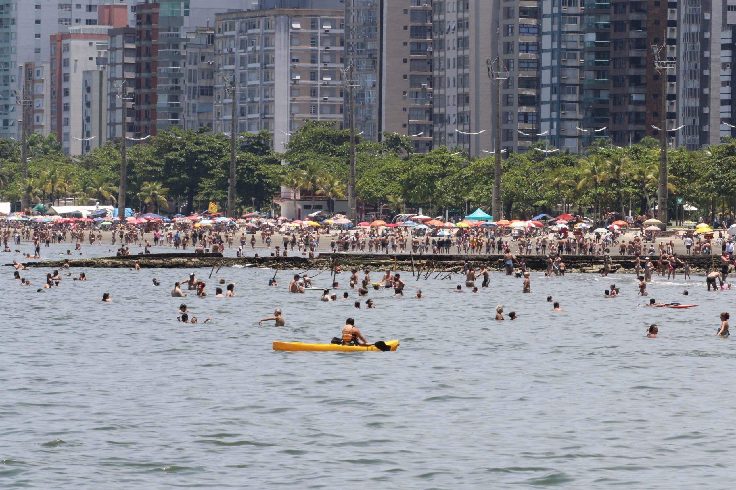 Pandemia do novo coronavírus causa apagão de dados sobre qualidade das praias no Brasil