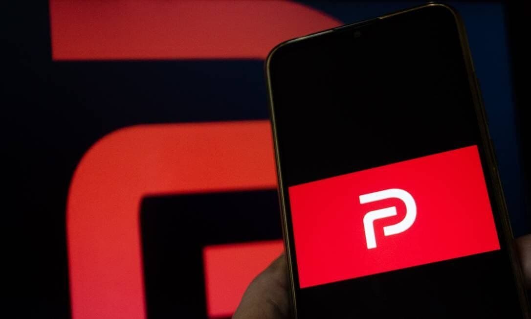 Rede social usada por trumpistas sai do ar após Amazon retirar serviço de hospedagem