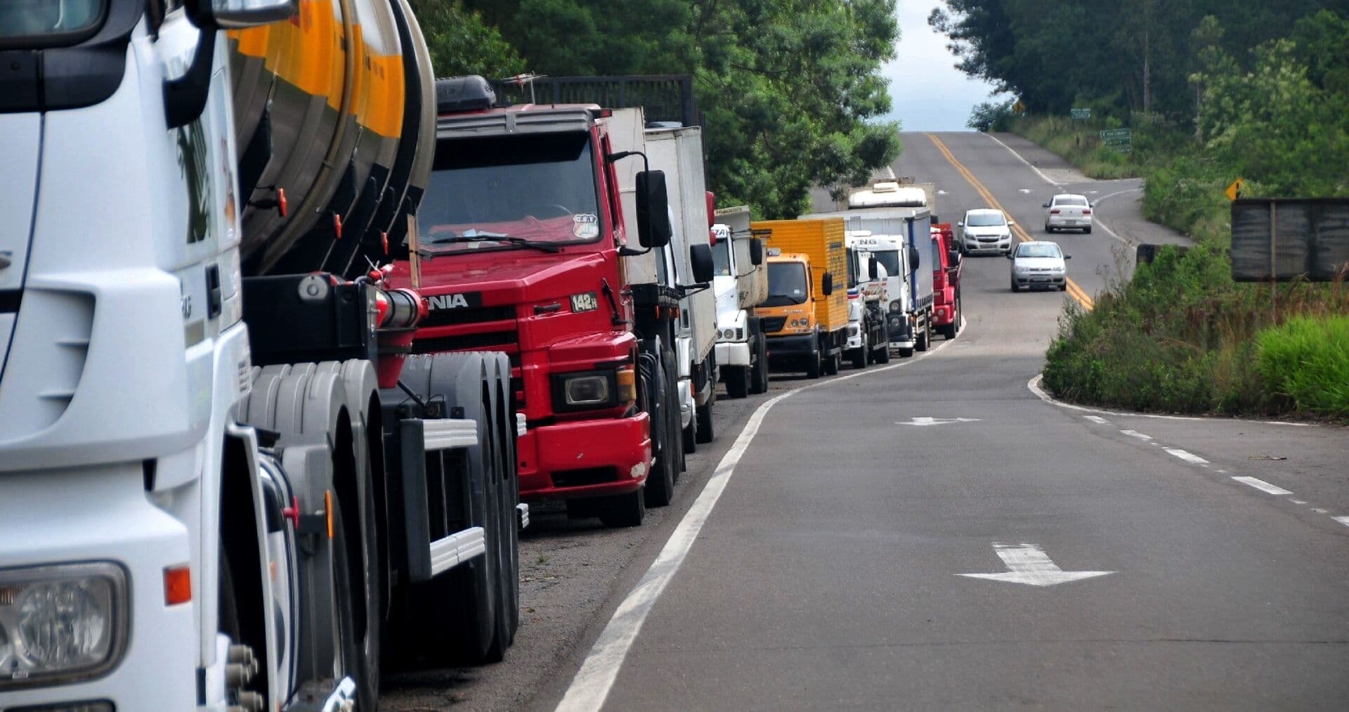 Perdas com a greve dos caminhoneiros superam R$ 75 bilhões