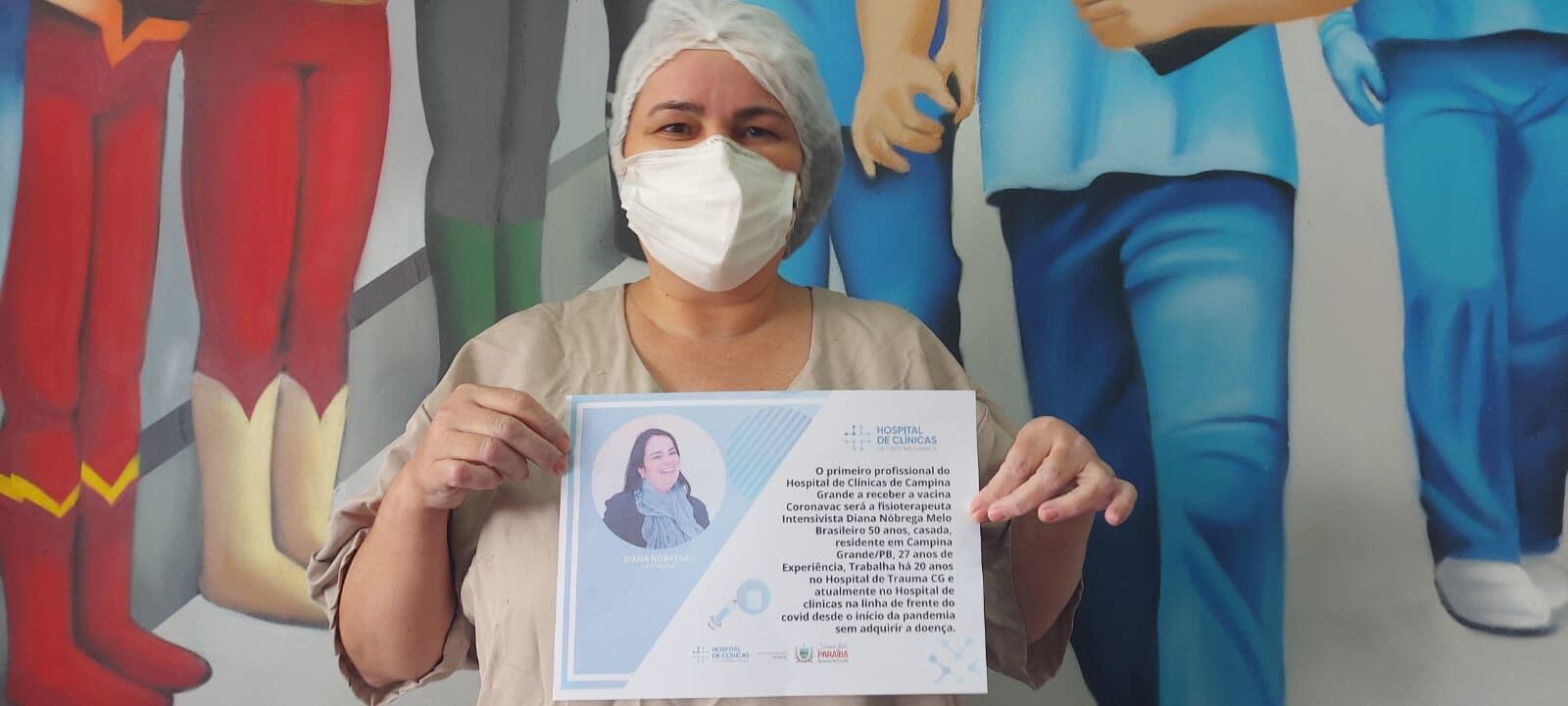 Fisioterapeuta é primeira vacinada no Hospital de Clínicas de Campina Grande contra Covid-19: "emoção imensa. E a luta continua"