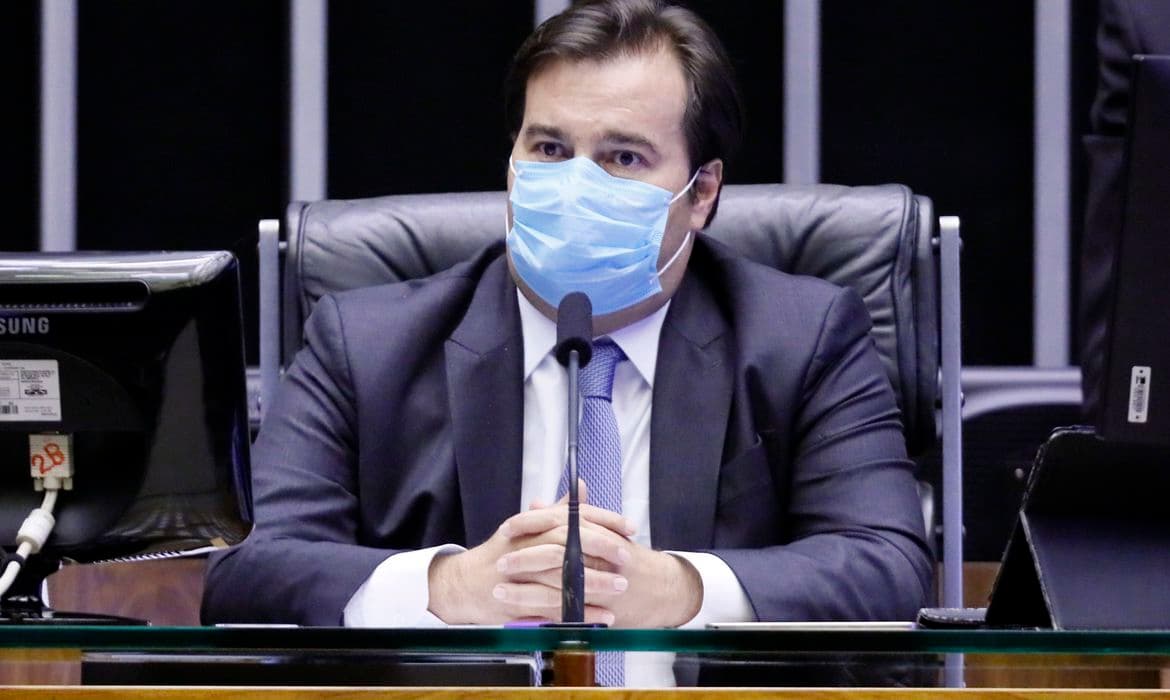 Maia defende alternância de poder nos EUA e diz que, sob Trump, só Brasil cedeu