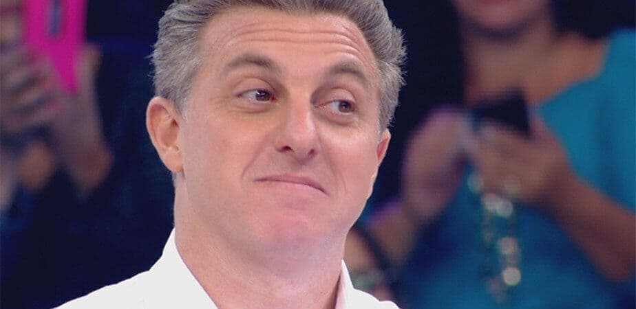 Figurinha repetida não completa álbum, diz Huck sobre Lula em 2022