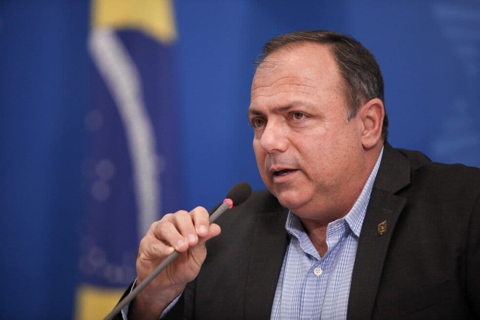 Eduardo Pazuello prevê vacinação de professores, policiais e pessoas com comorbidades em abril